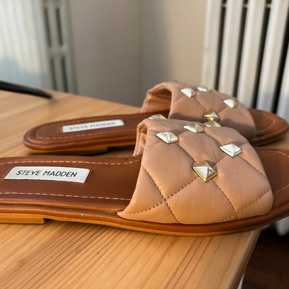 Steve madden studded slide sandals nude leather 6.5 - Picture 2 of 3